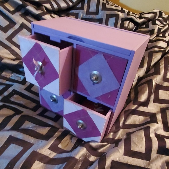 Jewelry Box - Picture 3 of 5